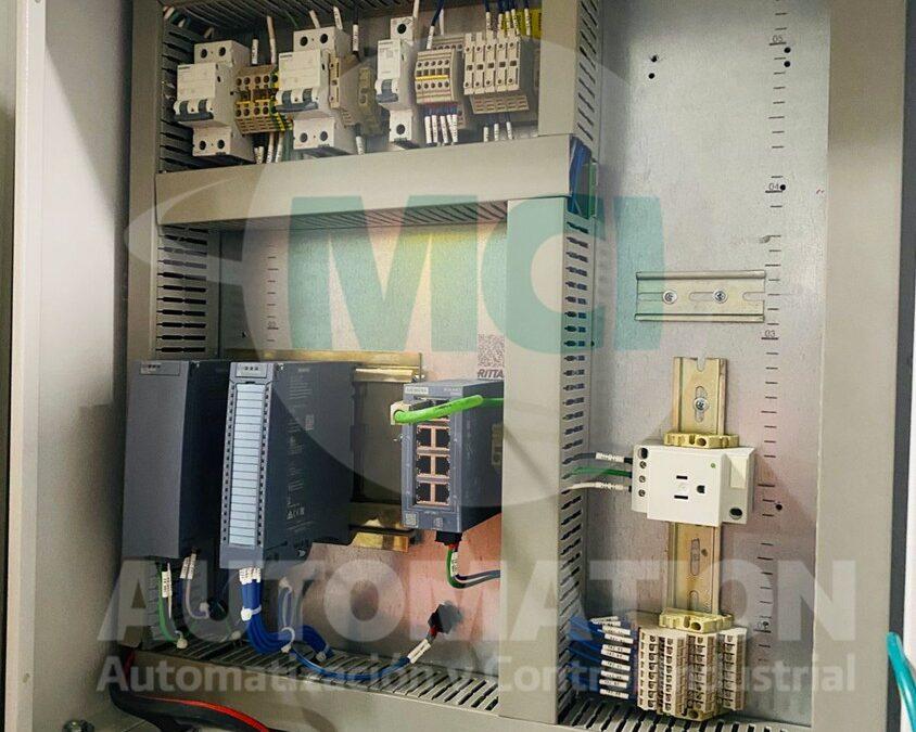 Desarrollo y configuración de PLC industriales