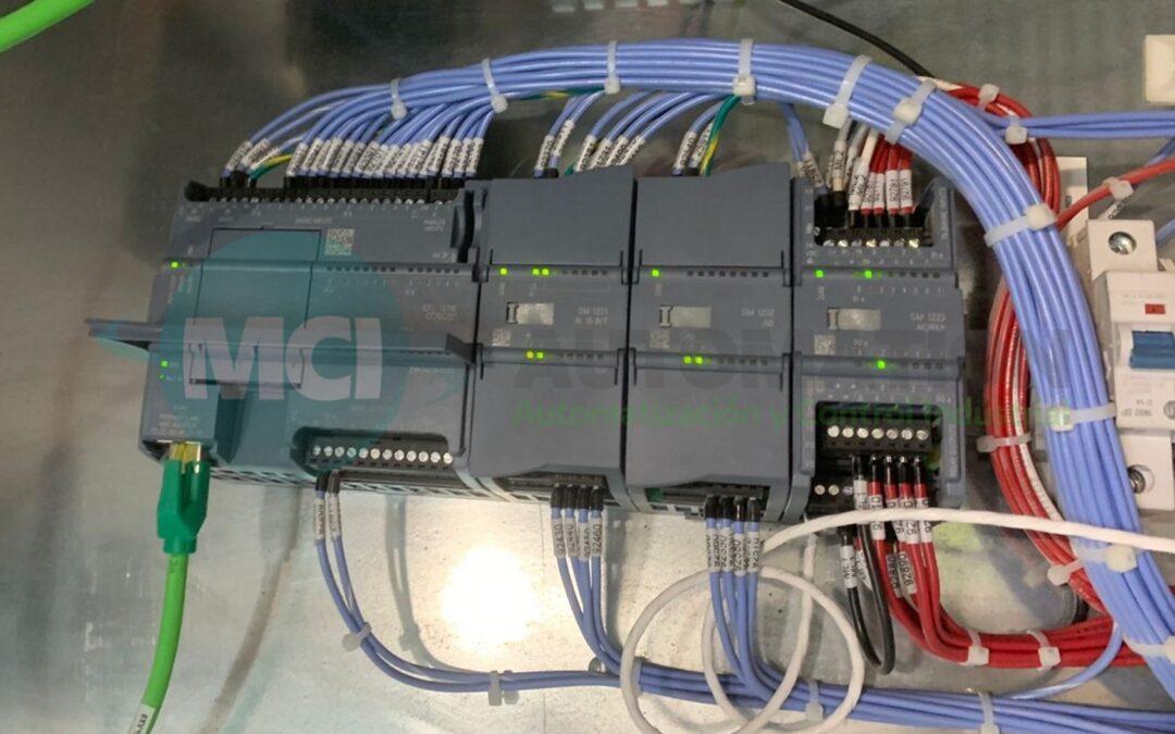 PLC Siemens S7-1200 sin programa por falta de respaldo