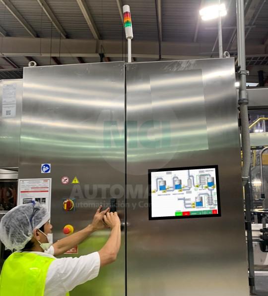 Alarmas industriales en pantalla HMI sin gestión adecuada