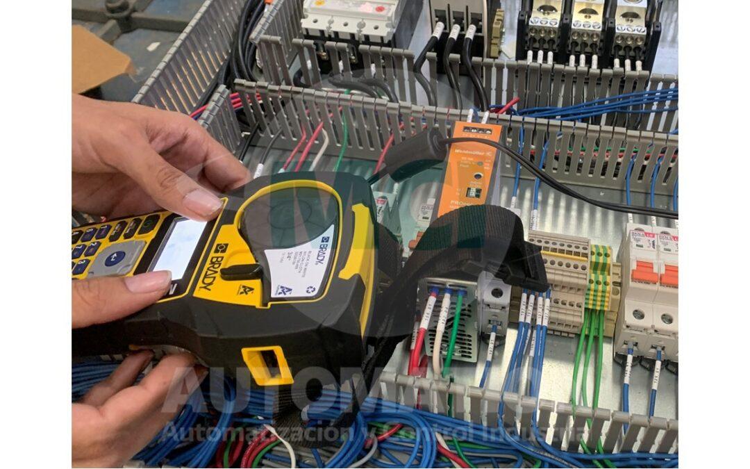 Tablero de control para sistema hidroneumático con bombas y control automático de presión
